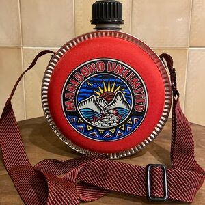 💙marlboro unlimited X Coleman water canteen red and black shoulder strap camp